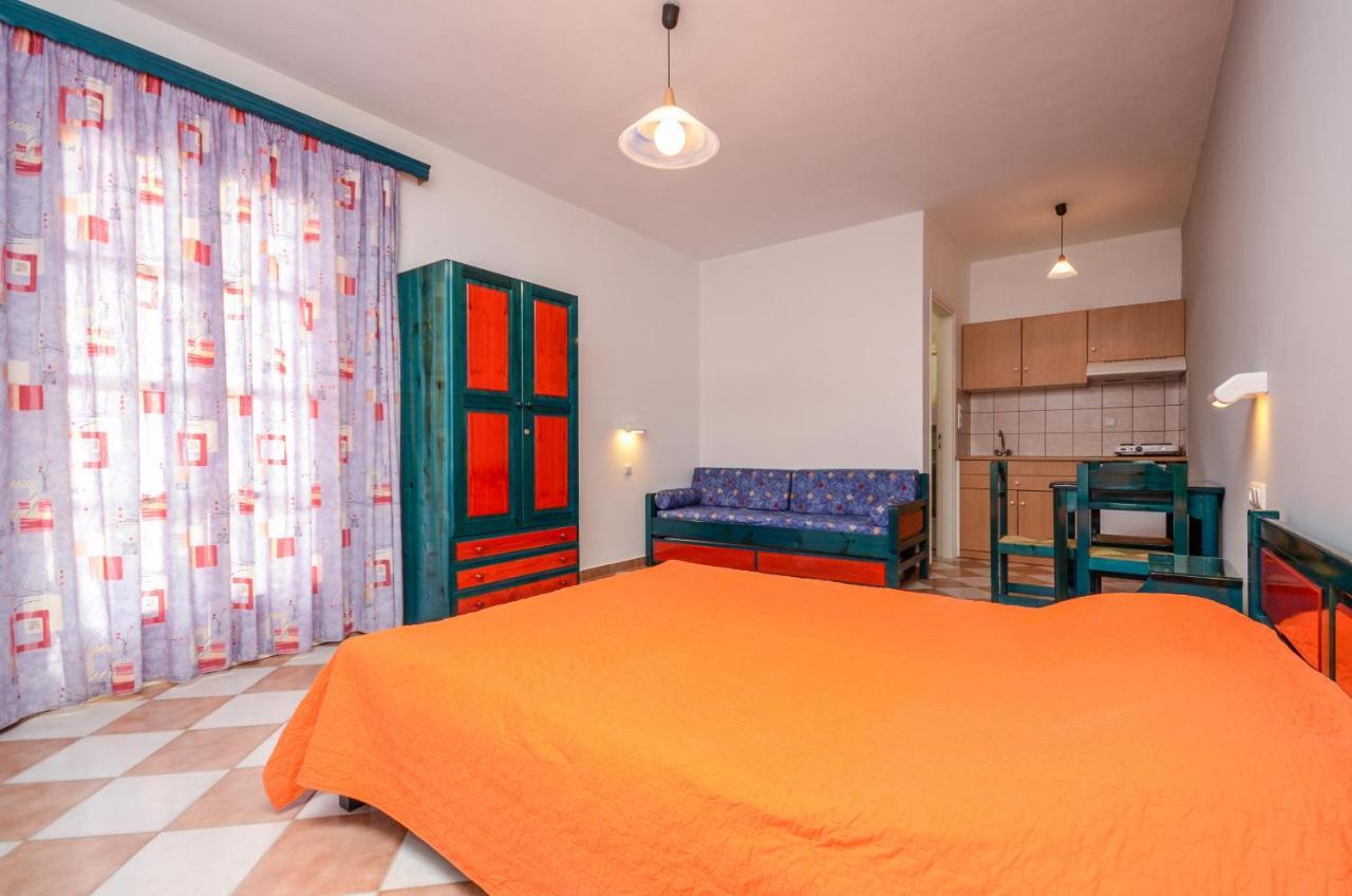 Hotel Fanis Agia Anna  Exterior photo