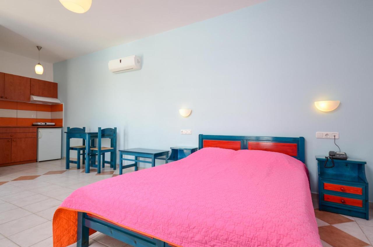 Hotel Fanis Agia Anna  Exterior photo