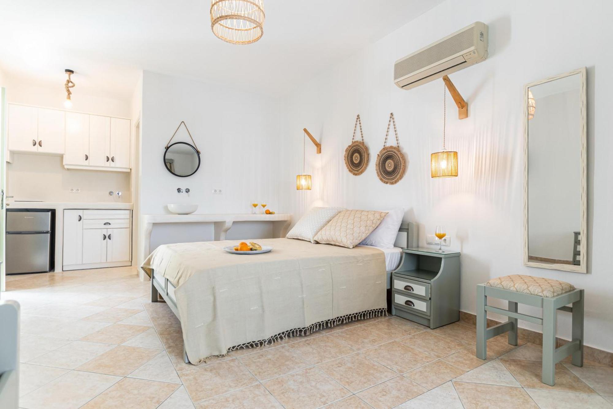 Hotel Fanis Agia Anna  Exterior photo