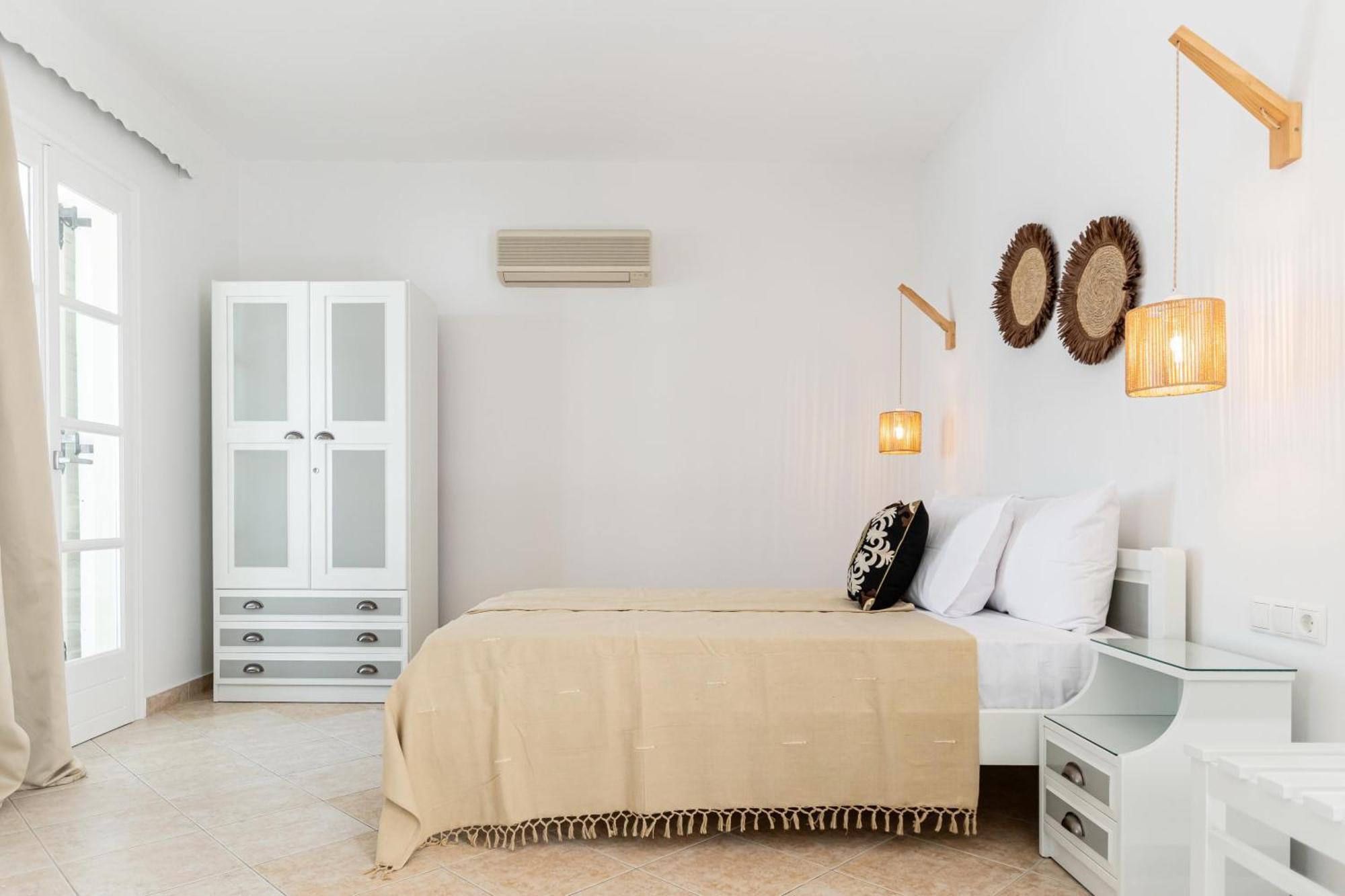 Hotel Fanis Agia Anna  Exterior photo
